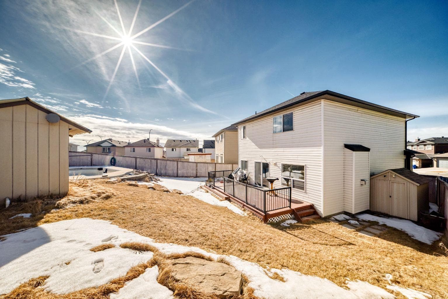 16 Saddlecrest Park NE