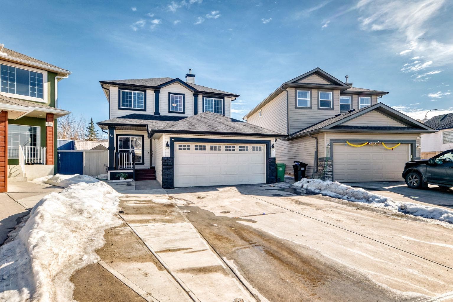 16 Saddlecrest Park NE