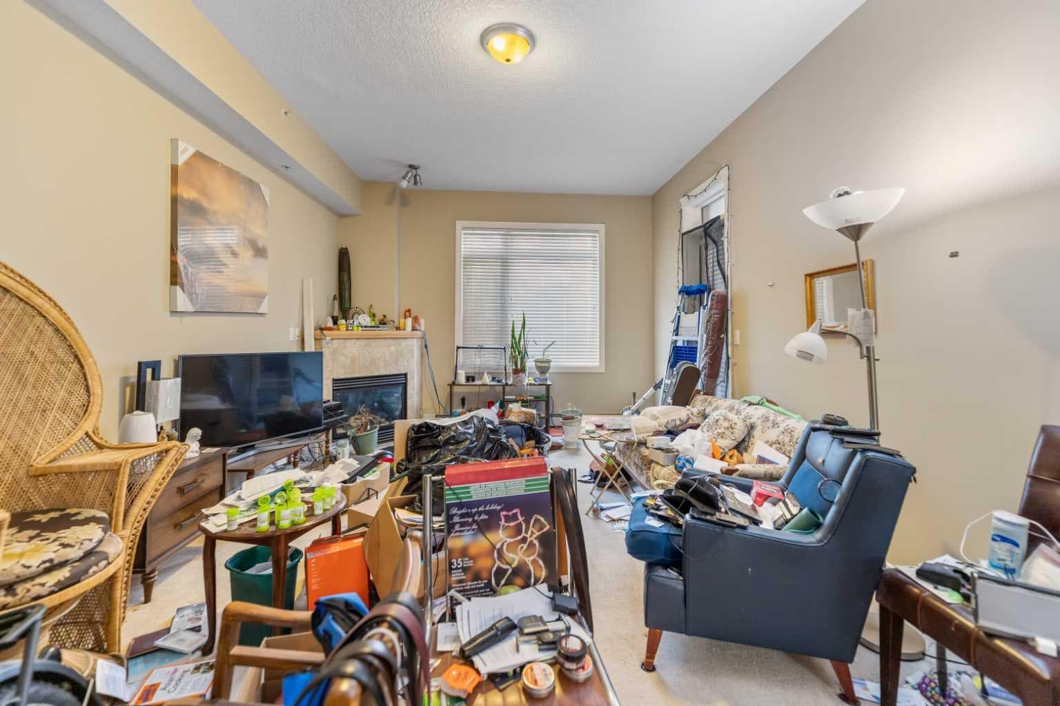 3113, 24 Hemlock Crescent SW