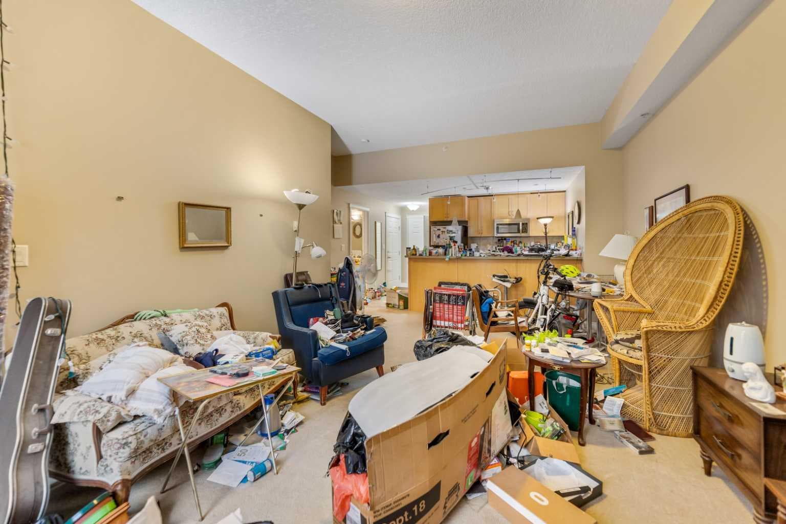 3113, 24 Hemlock Crescent SW