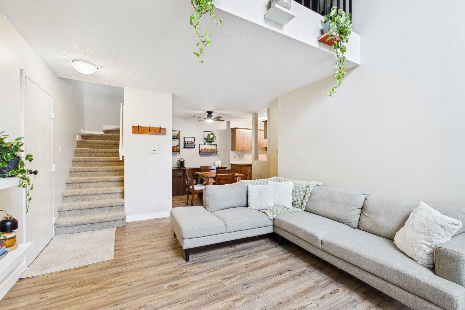 831, 6400 Coach Hill Road SW