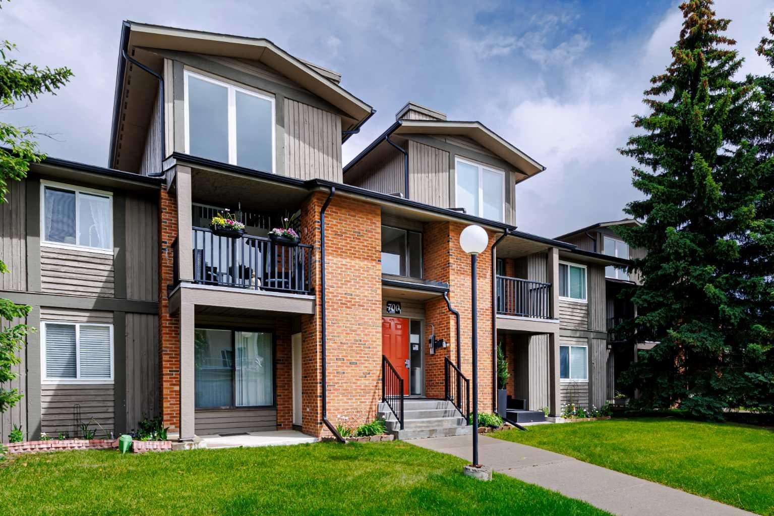 831, 6400 Coach Hill Road SW