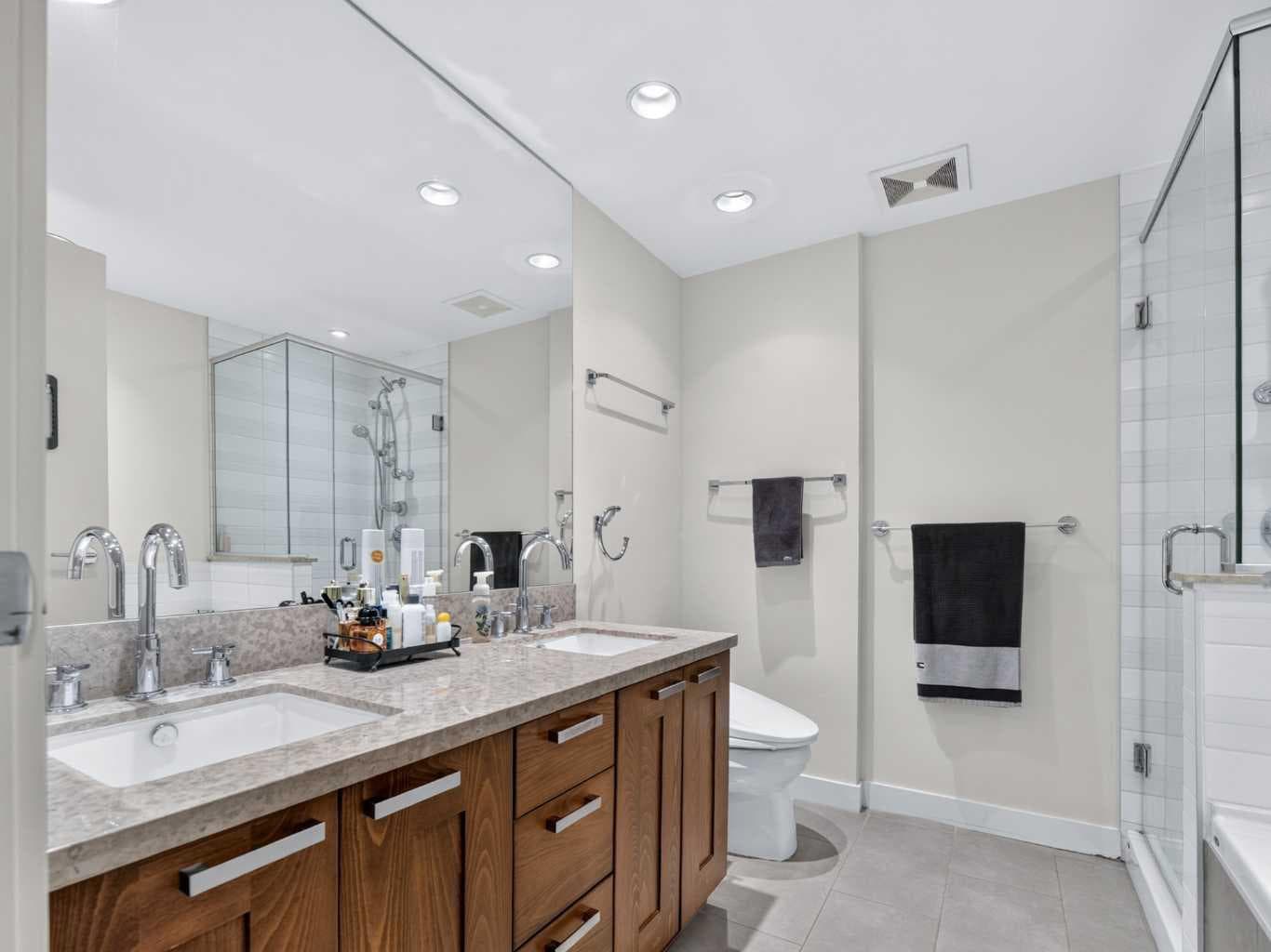 511, 222 Riverfront Avenue SW
