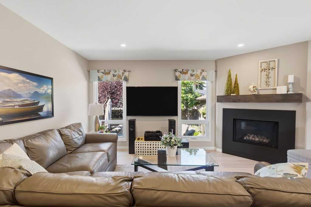 428 Parkridge Rise SE