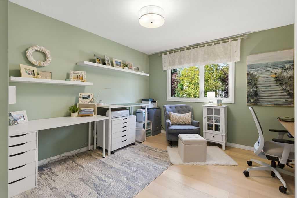 428 Parkridge Rise SE