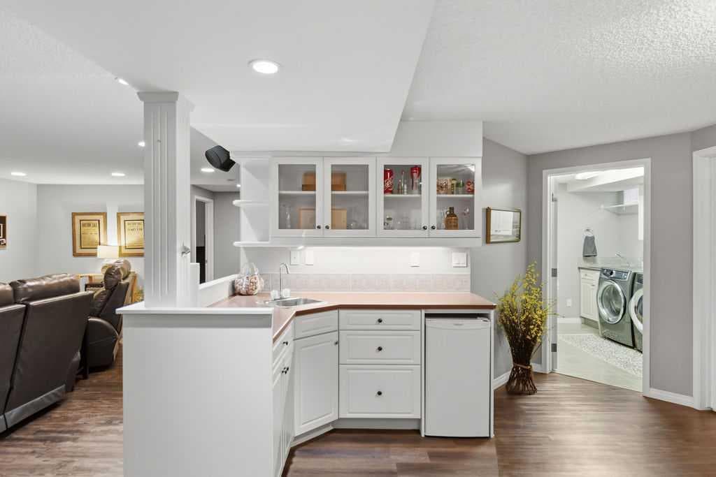 428 Parkridge Rise SE