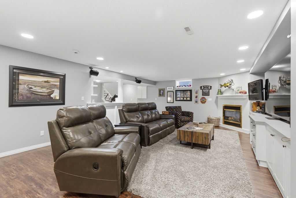 428 Parkridge Rise SE