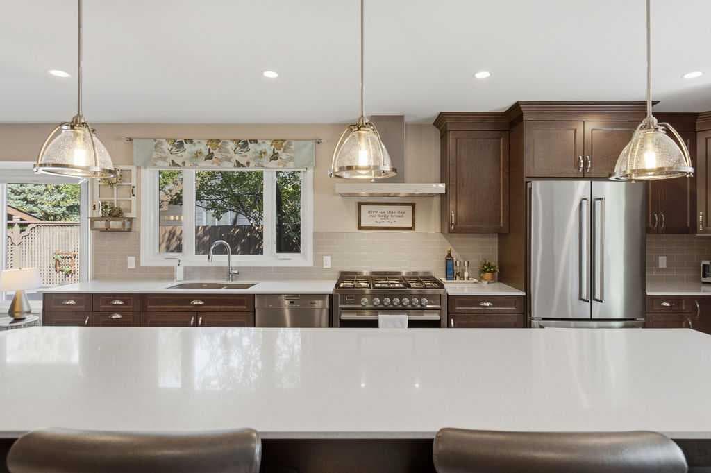 428 Parkridge Rise SE