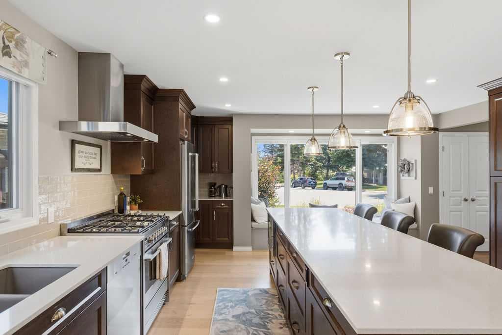 428 Parkridge Rise SE