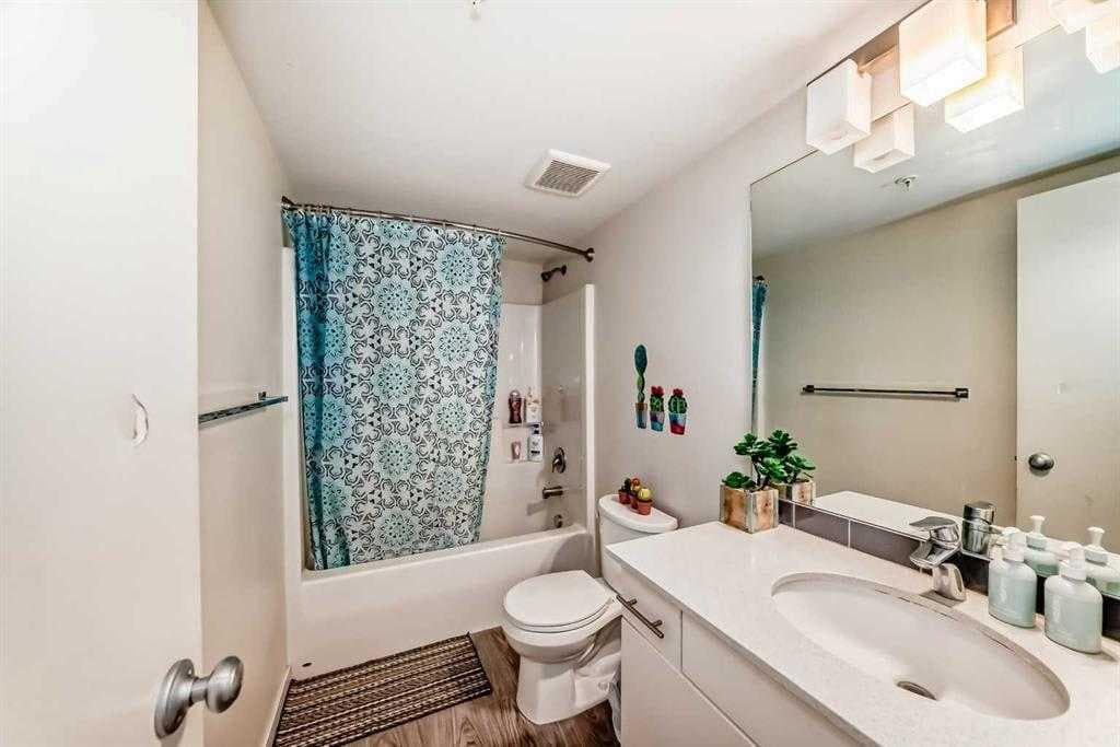 3302, 181 Skyview Ranch Manor NE