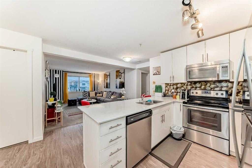 3302, 181 Skyview Ranch Manor NE