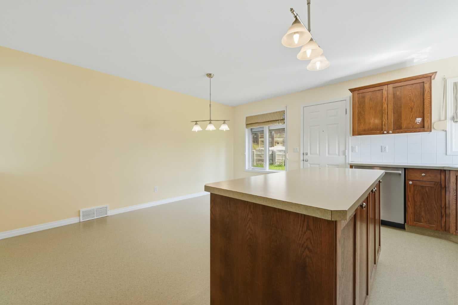 116 Rockyledge Crescent NW