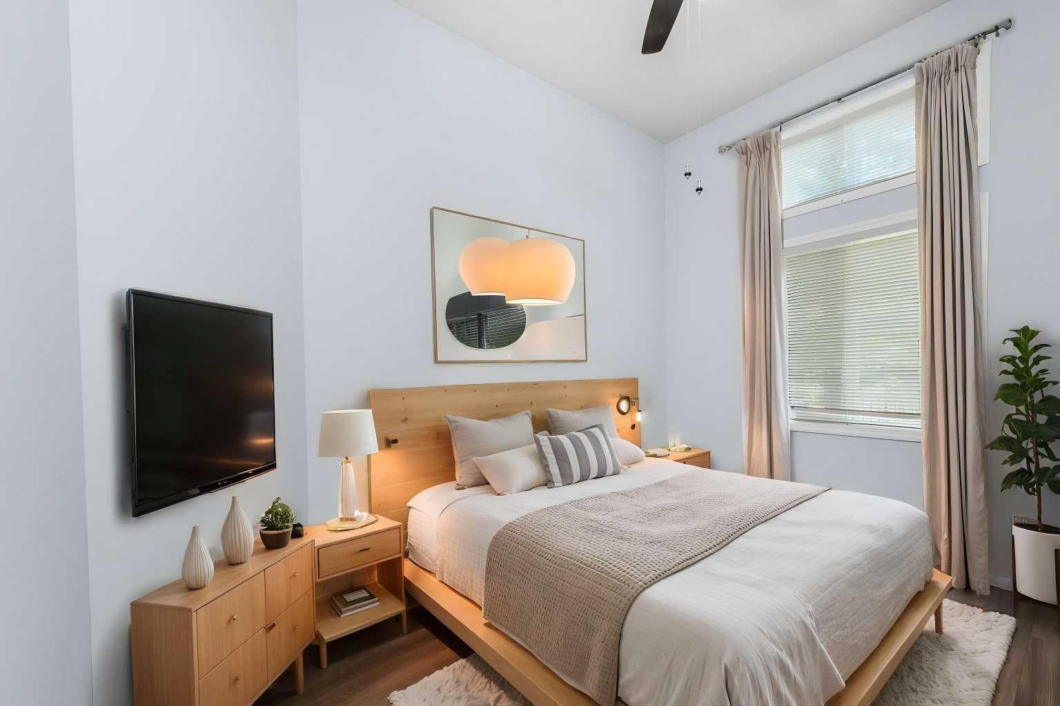 25 Prestwick Pond Terrace SE
