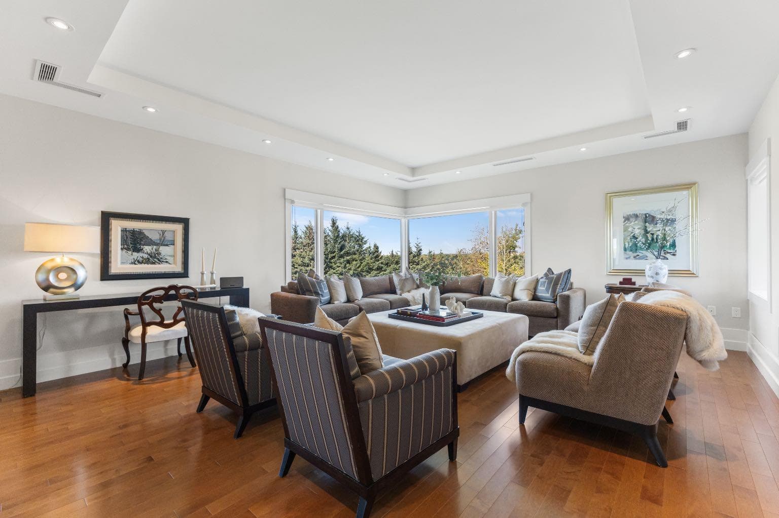 4N, 222 Eagle Ridge Drive SW