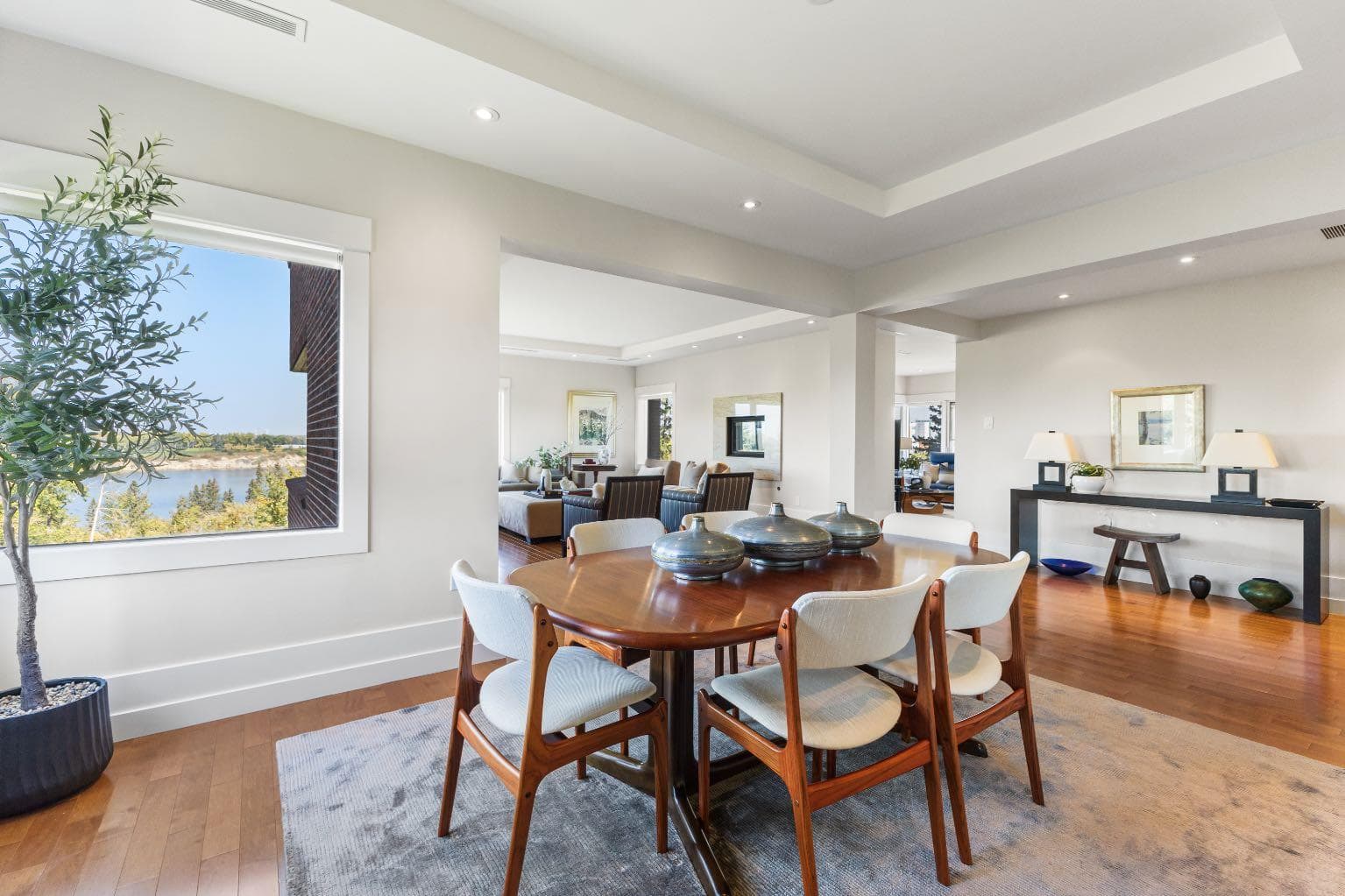 4N, 222 Eagle Ridge Drive SW