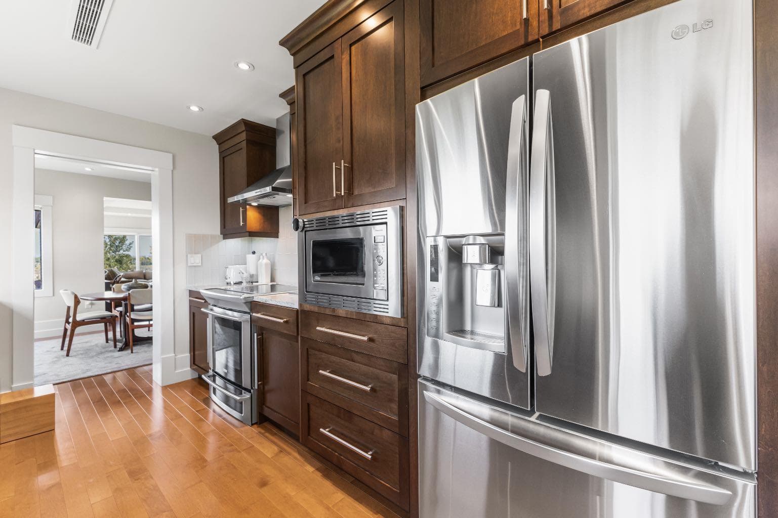 4N, 222 Eagle Ridge Drive SW