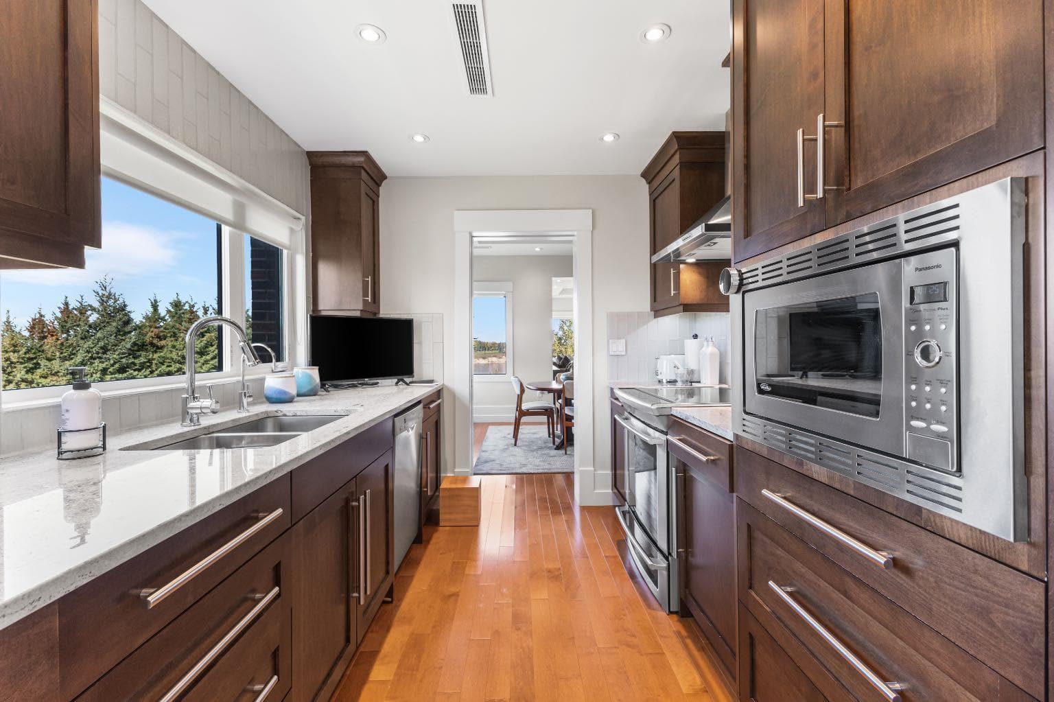 4N, 222 Eagle Ridge Drive SW