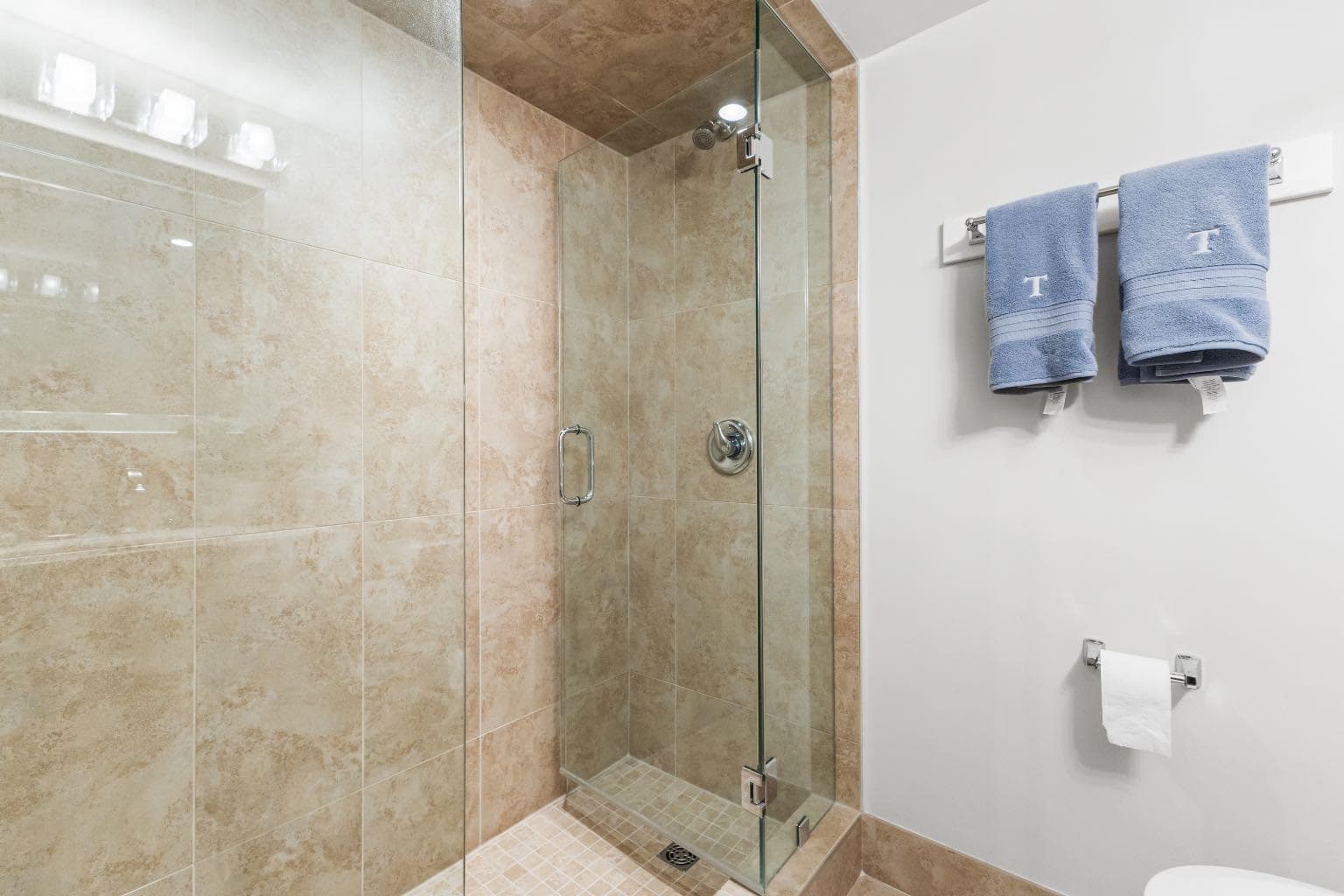 4N, 222 Eagle Ridge Drive SW