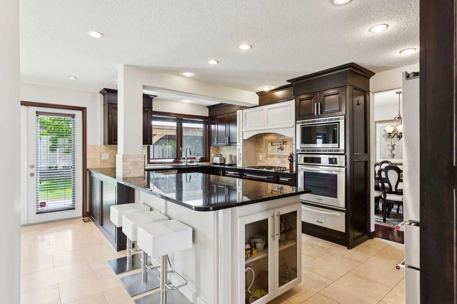 223 Pump Hill Crescent 