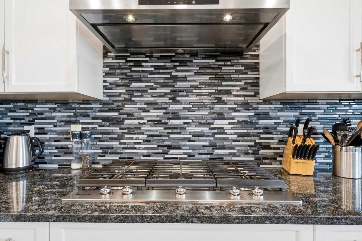 395 Boulder Creek Bay SE