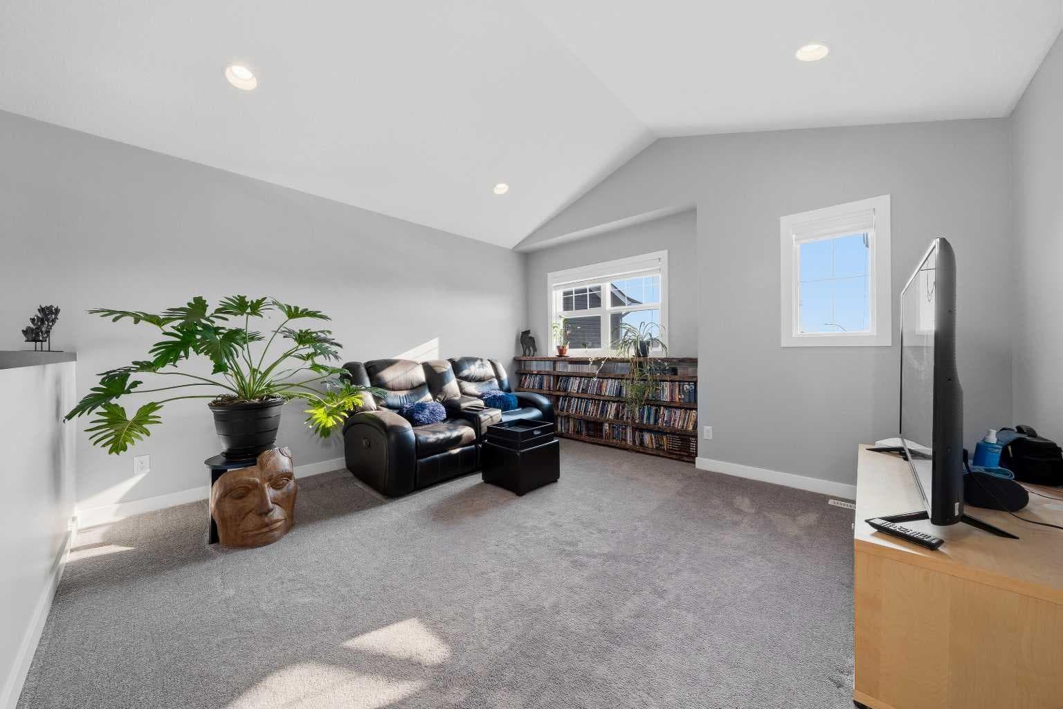 395 Boulder Creek Bay SE