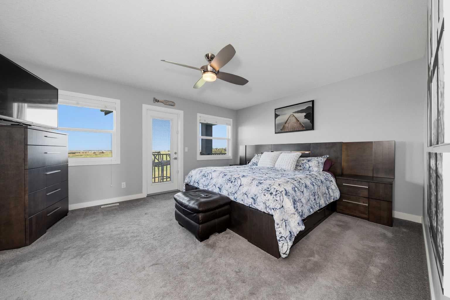 395 Boulder Creek Bay SE