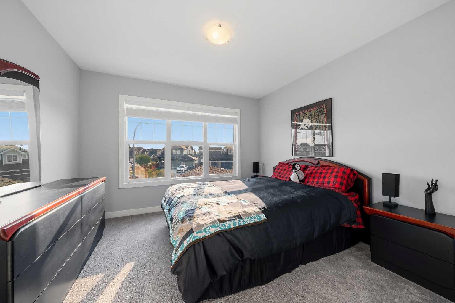 395 Boulder Creek Bay SE
