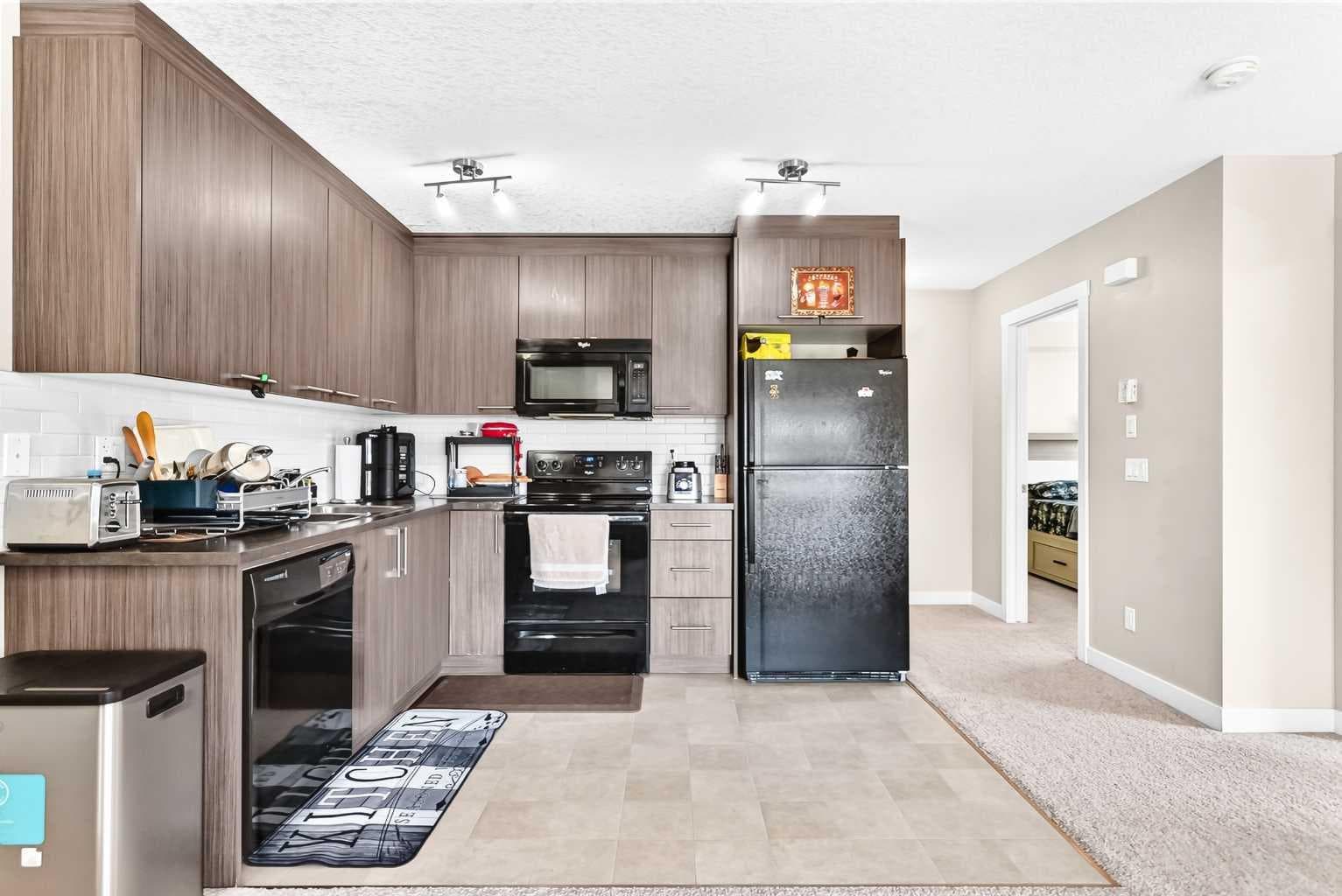 196, 300 Marina Drive 