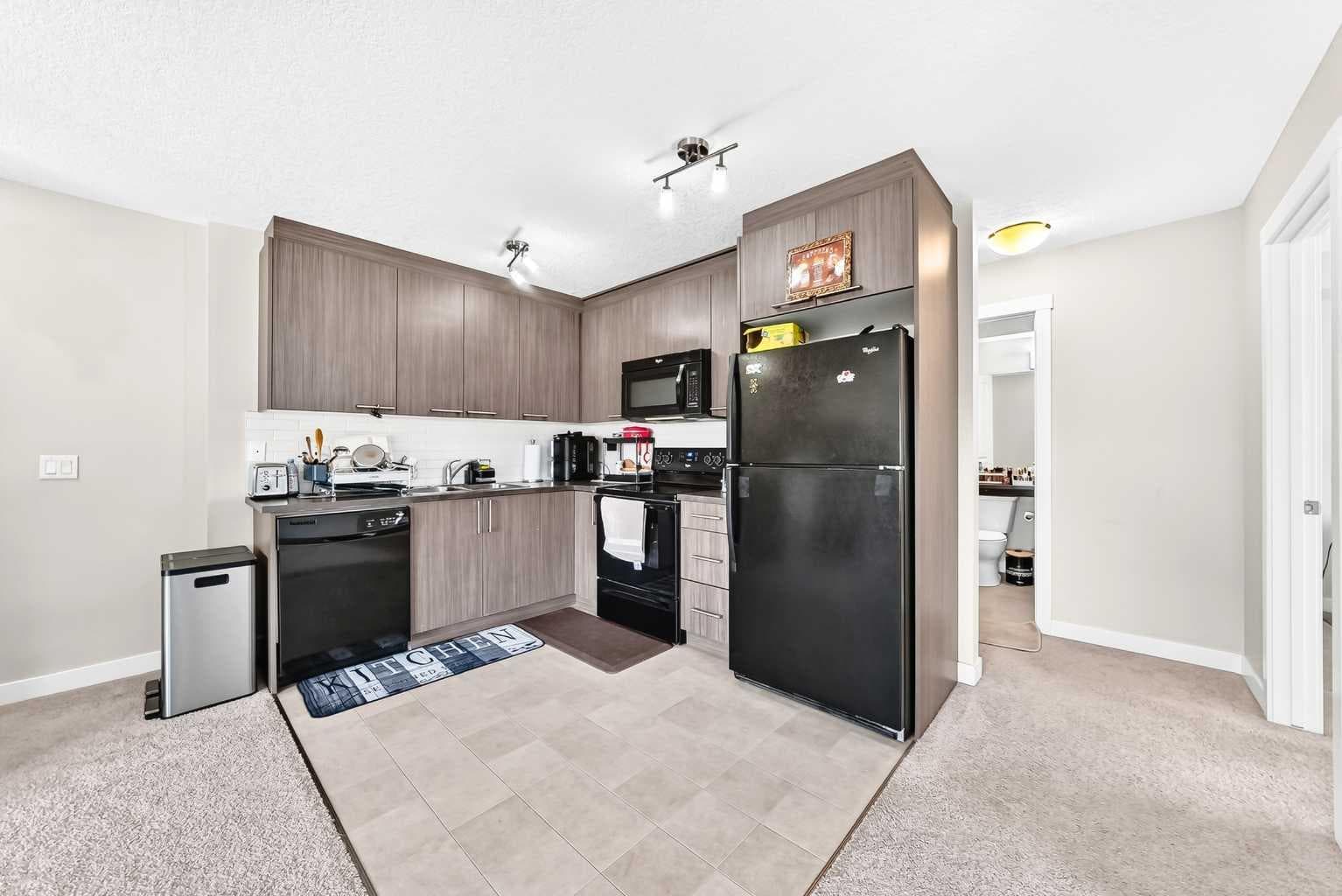 196, 300 Marina Drive 