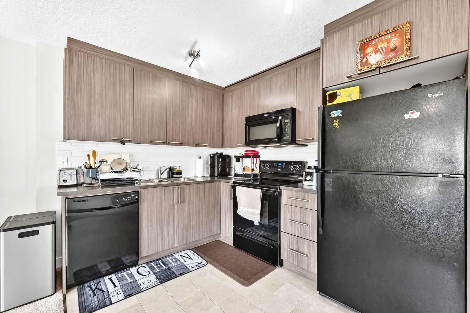 196, 300 Marina Drive 