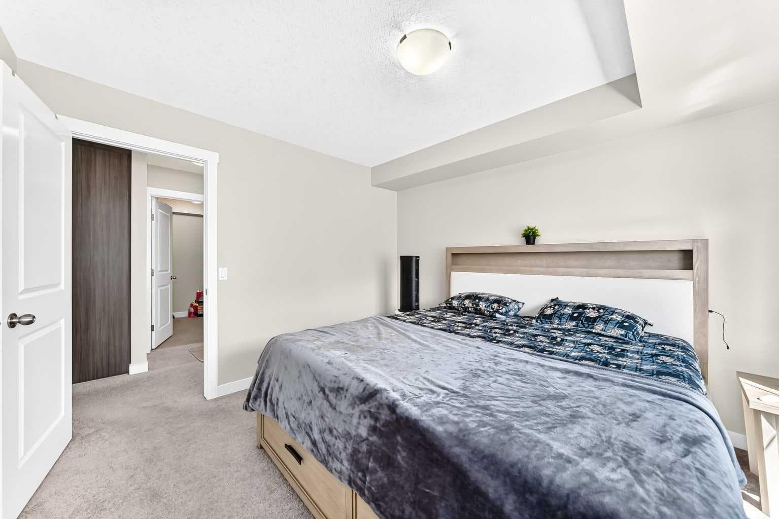 196, 300 Marina Drive 