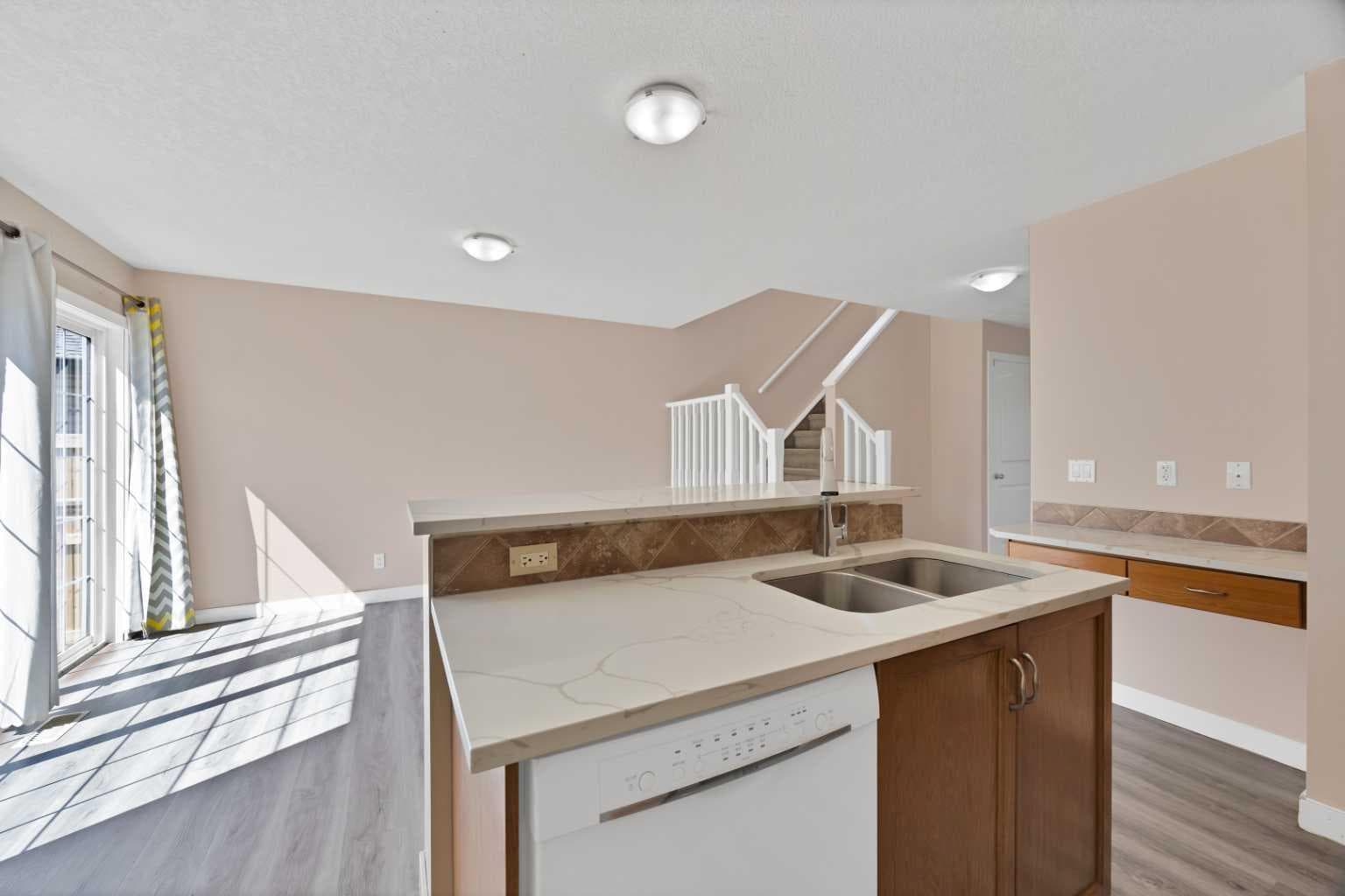 65 Taralake Terrace NE