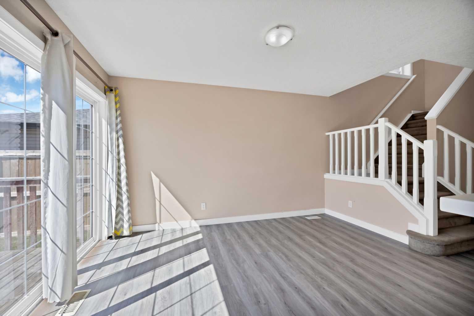 65 Taralake Terrace NE