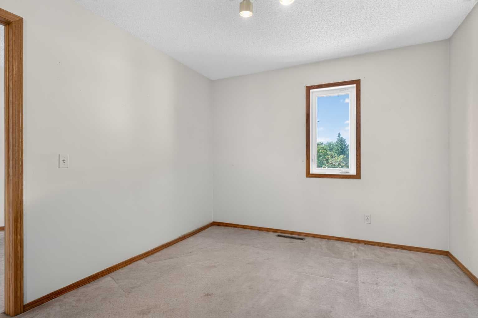 52 Glenbrook Villas SW