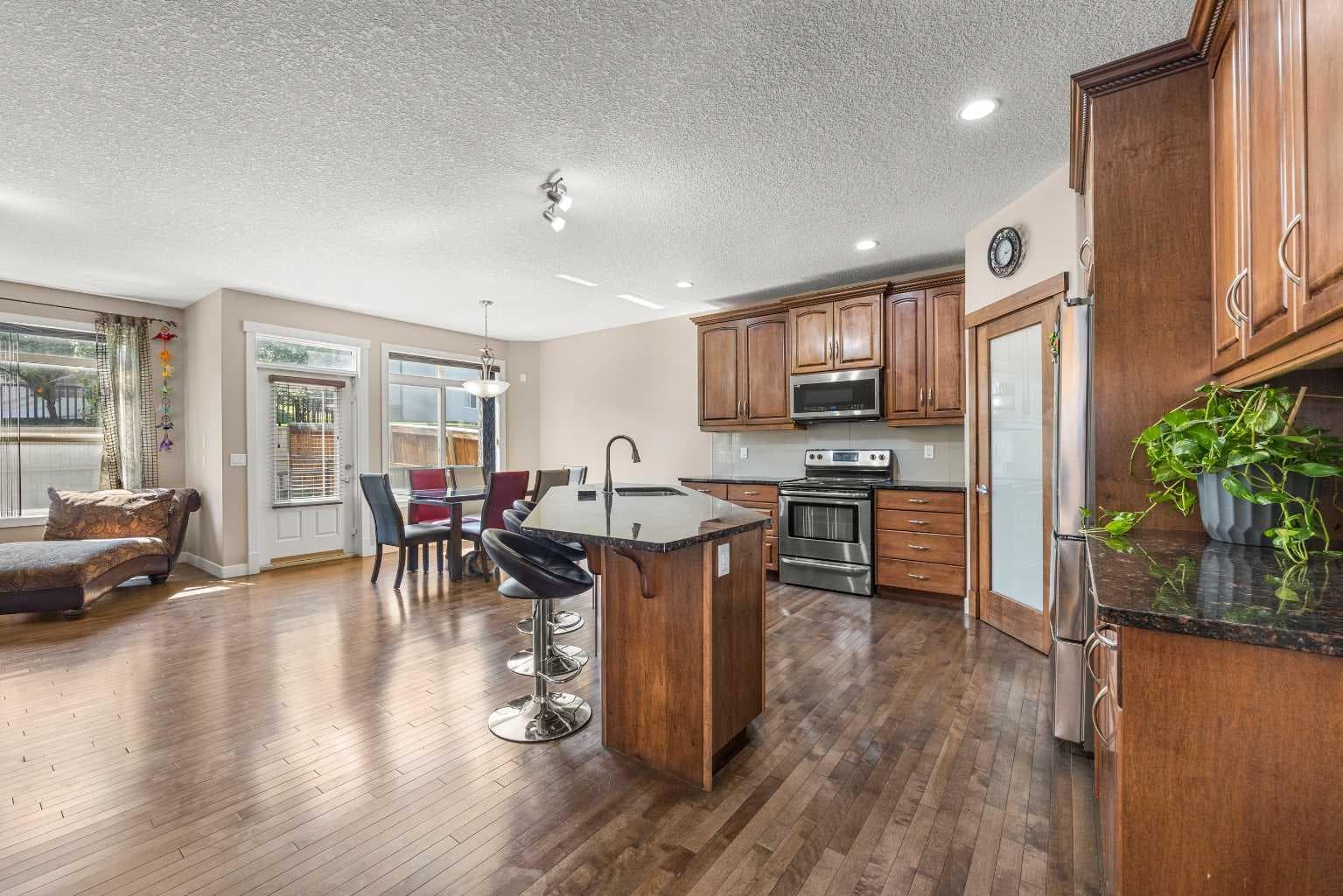 162 Sherwood Hill NW