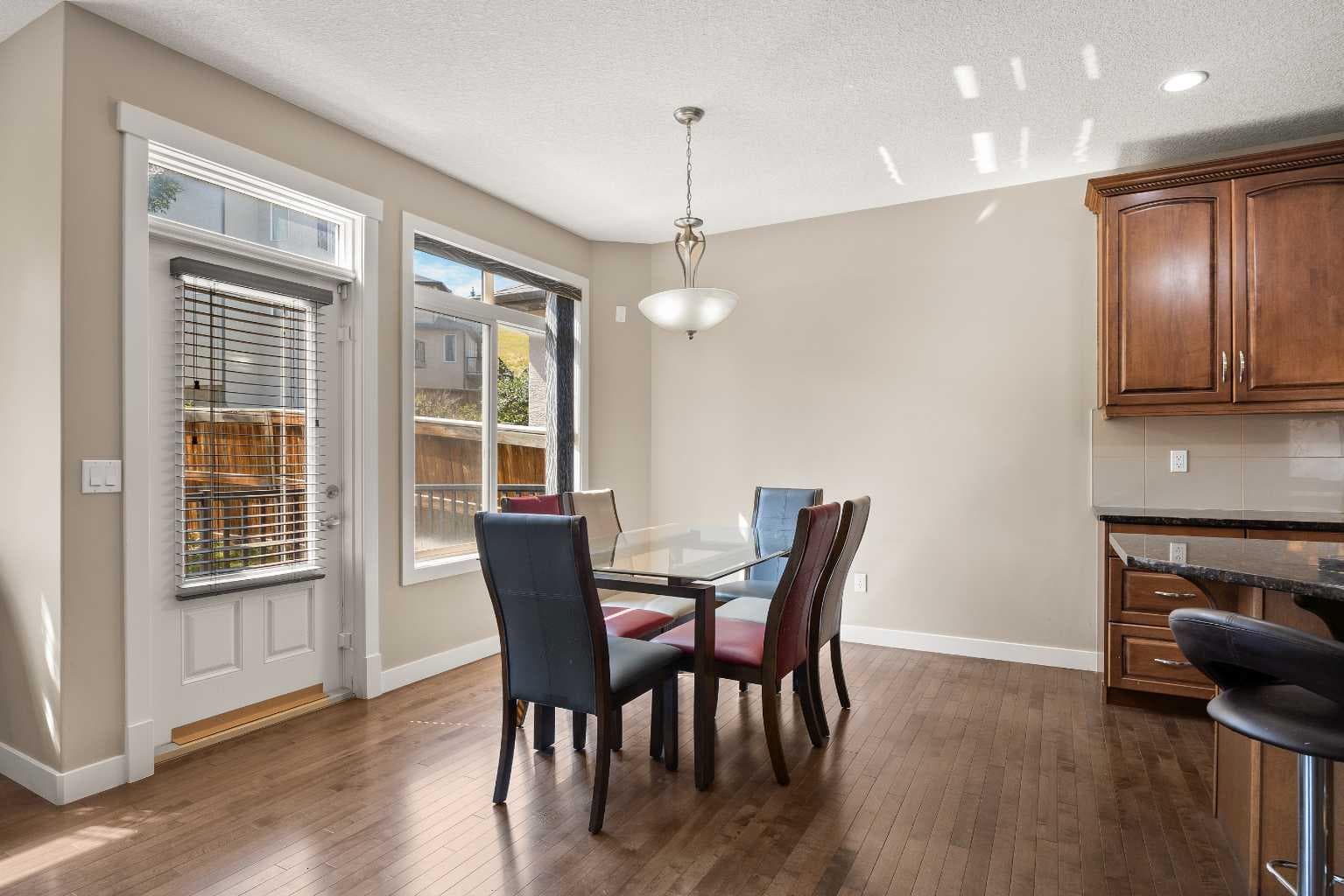 162 Sherwood Hill NW