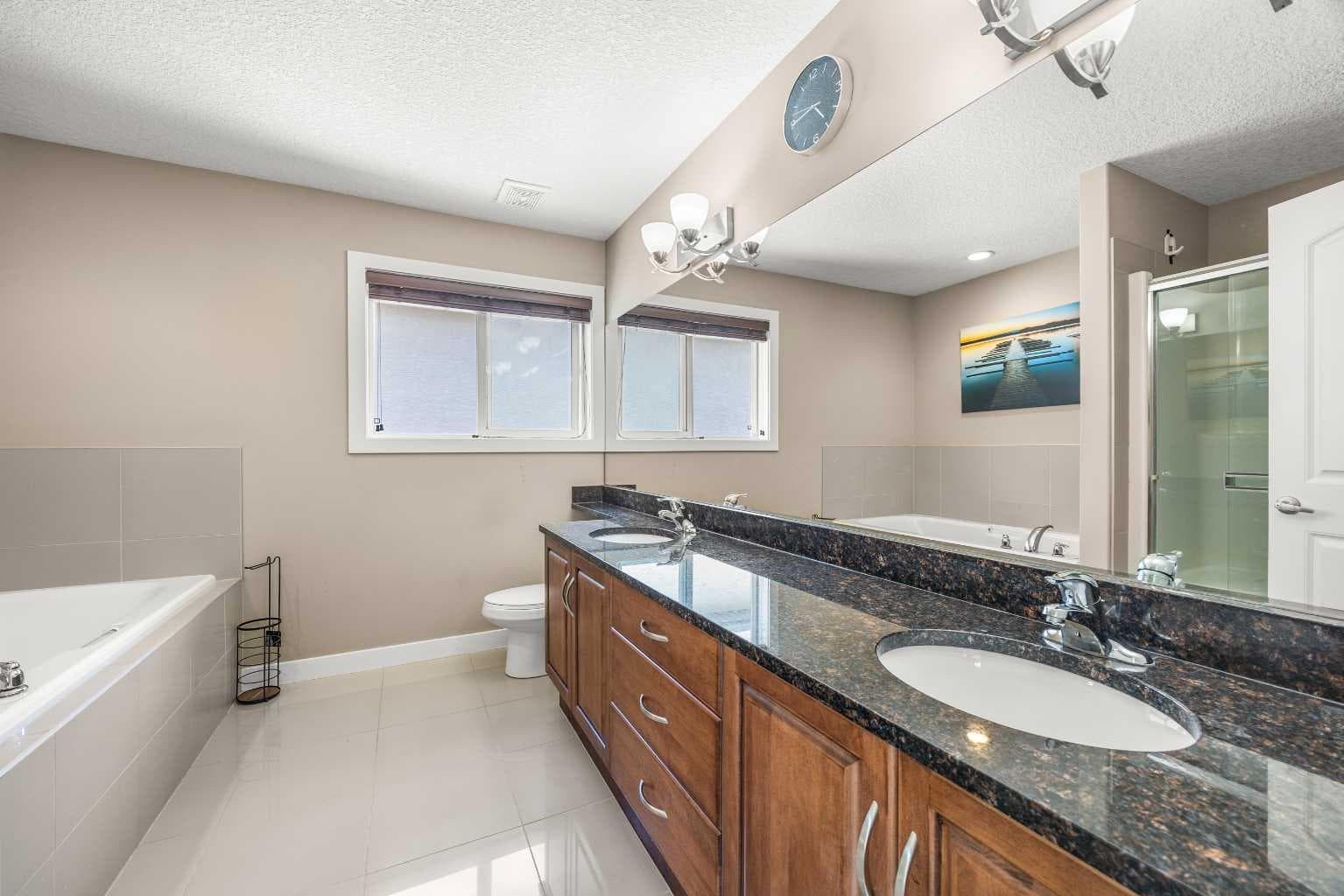 162 Sherwood Hill NW