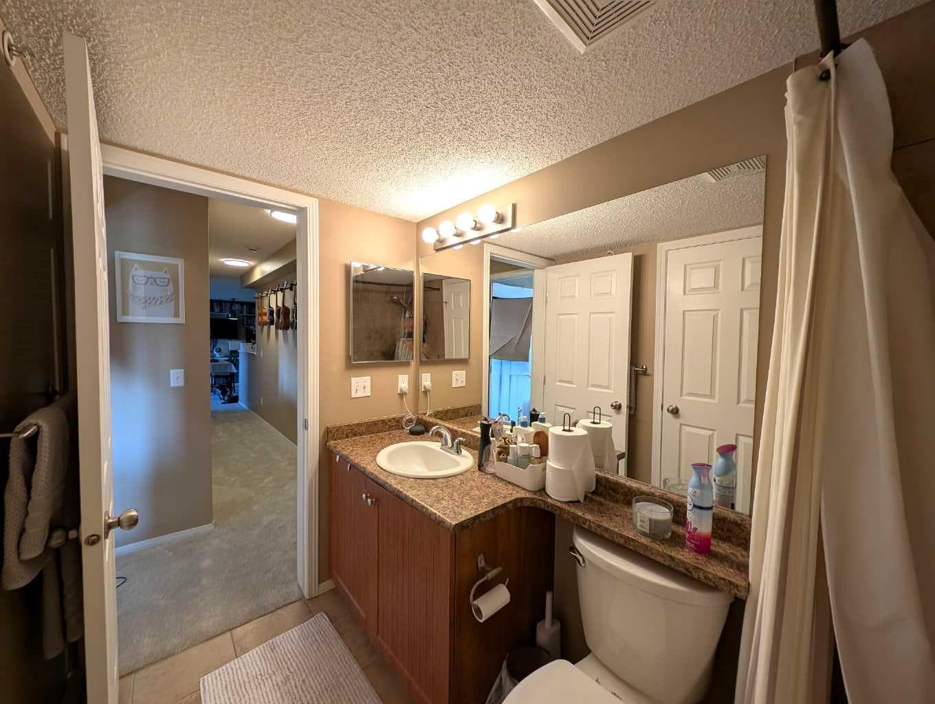 1421, 8 Bridlecrest Drive SW