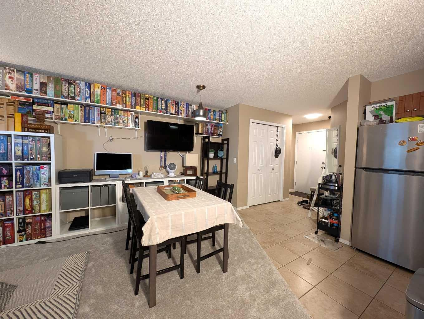 1421, 8 Bridlecrest Drive SW