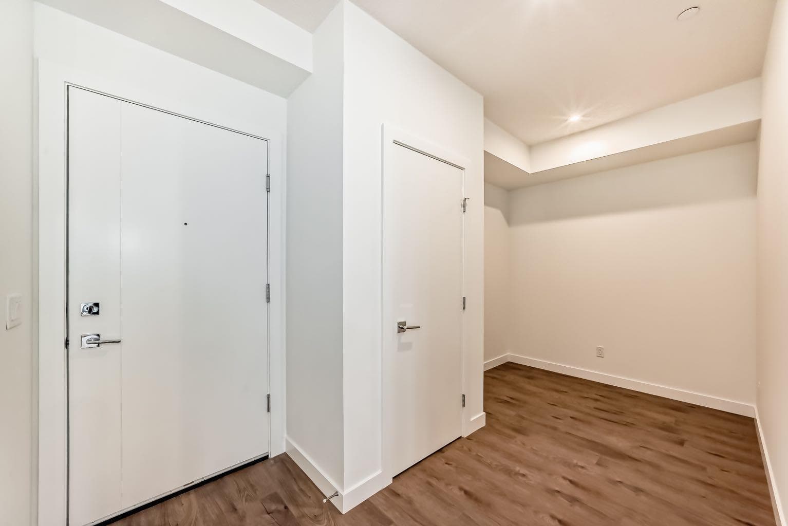 205, 8370 Broadcast Avenue SW