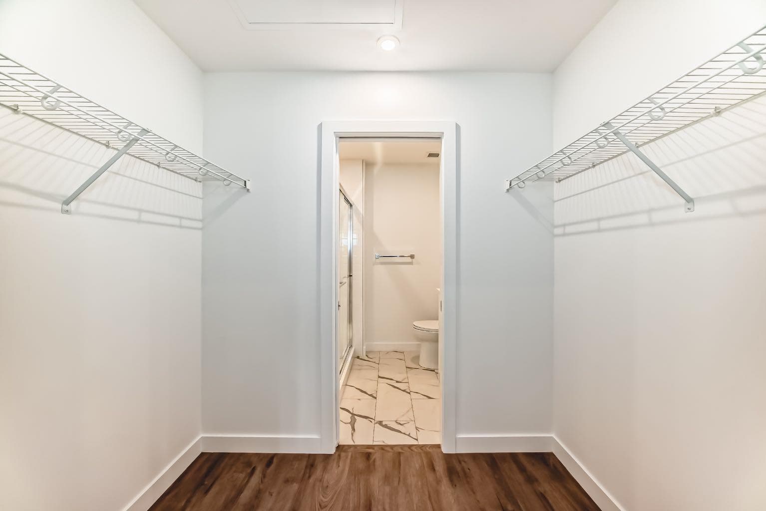205, 8370 Broadcast Avenue SW