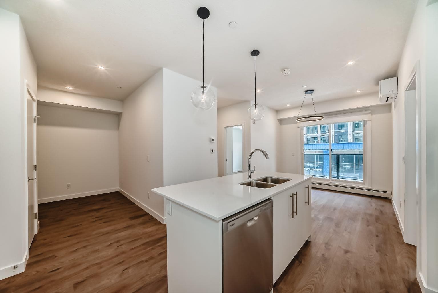 205, 8370 Broadcast Avenue SW