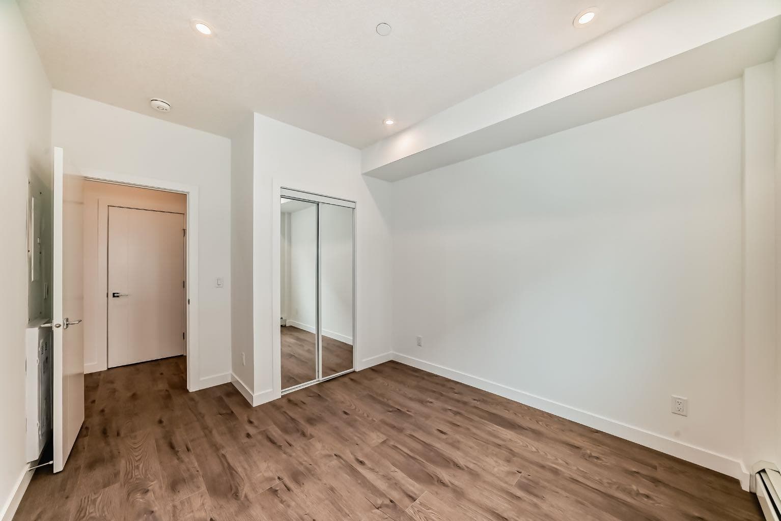 205, 8370 Broadcast Avenue SW