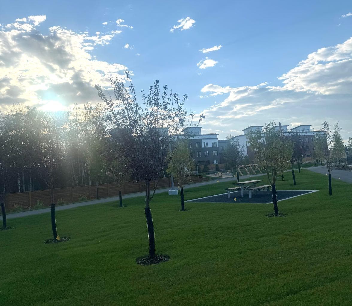 205, 8370 Broadcast Avenue SW