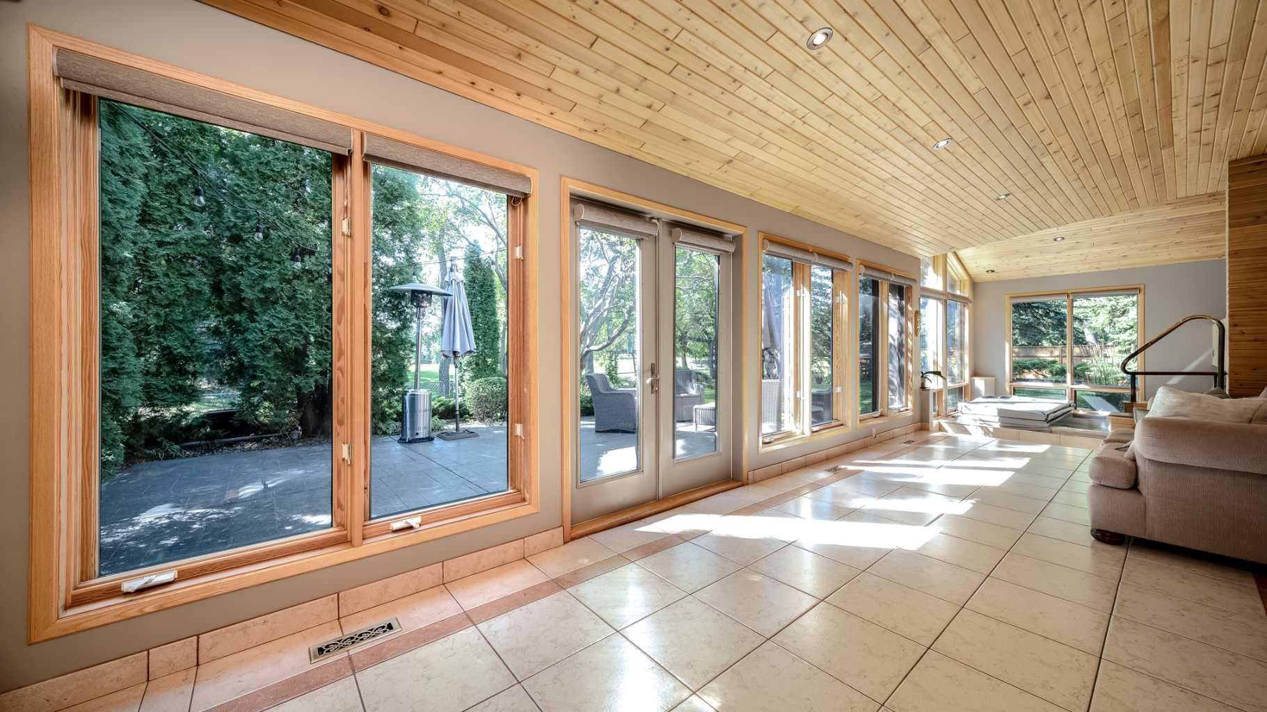 152 Mapleburn Drive SE