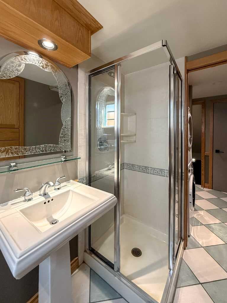 152 Mapleburn Drive SE