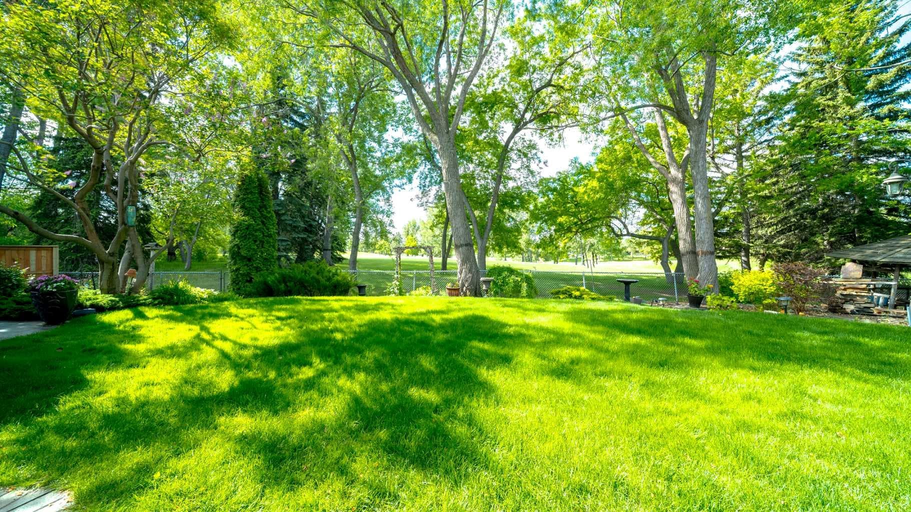 152 Mapleburn Drive SE