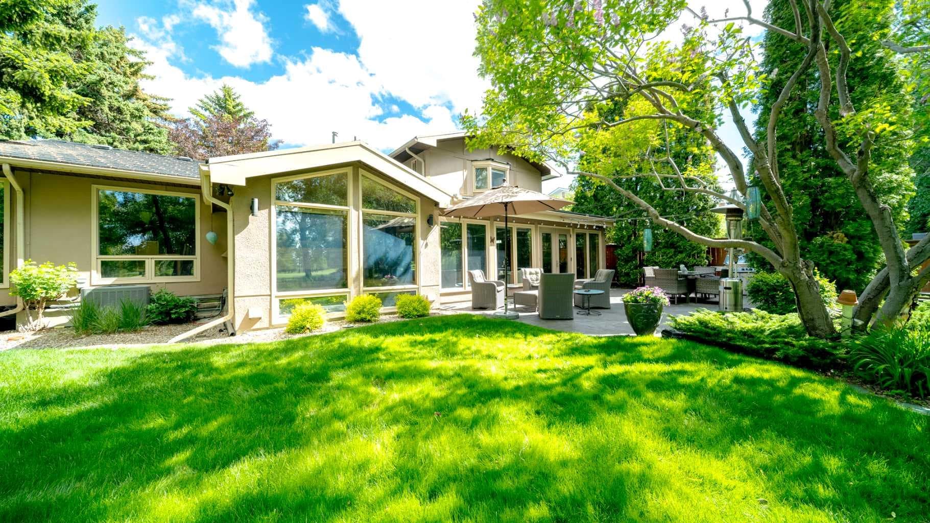 152 Mapleburn Drive SE