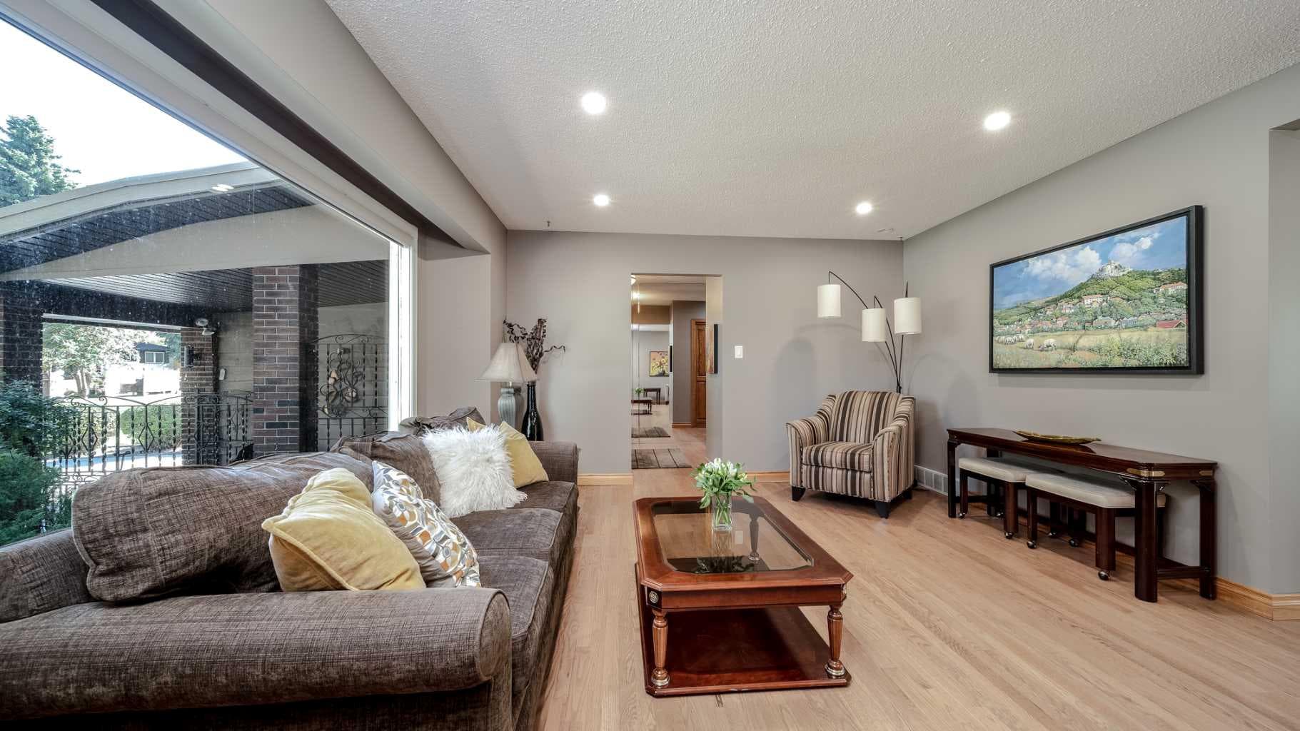 152 Mapleburn Drive SE
