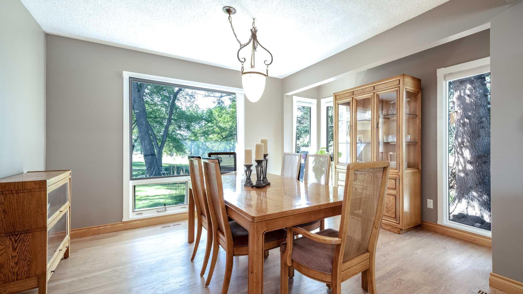 152 Mapleburn Drive SE
